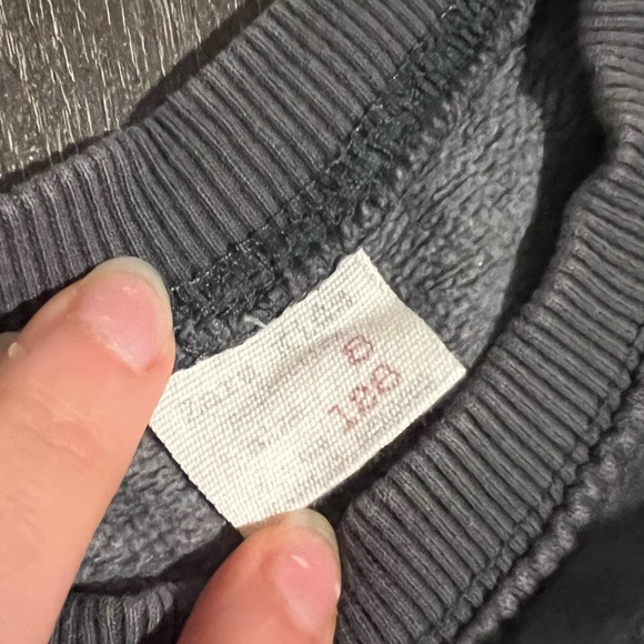 Zara Sweatshirt - Picture 3 of 3